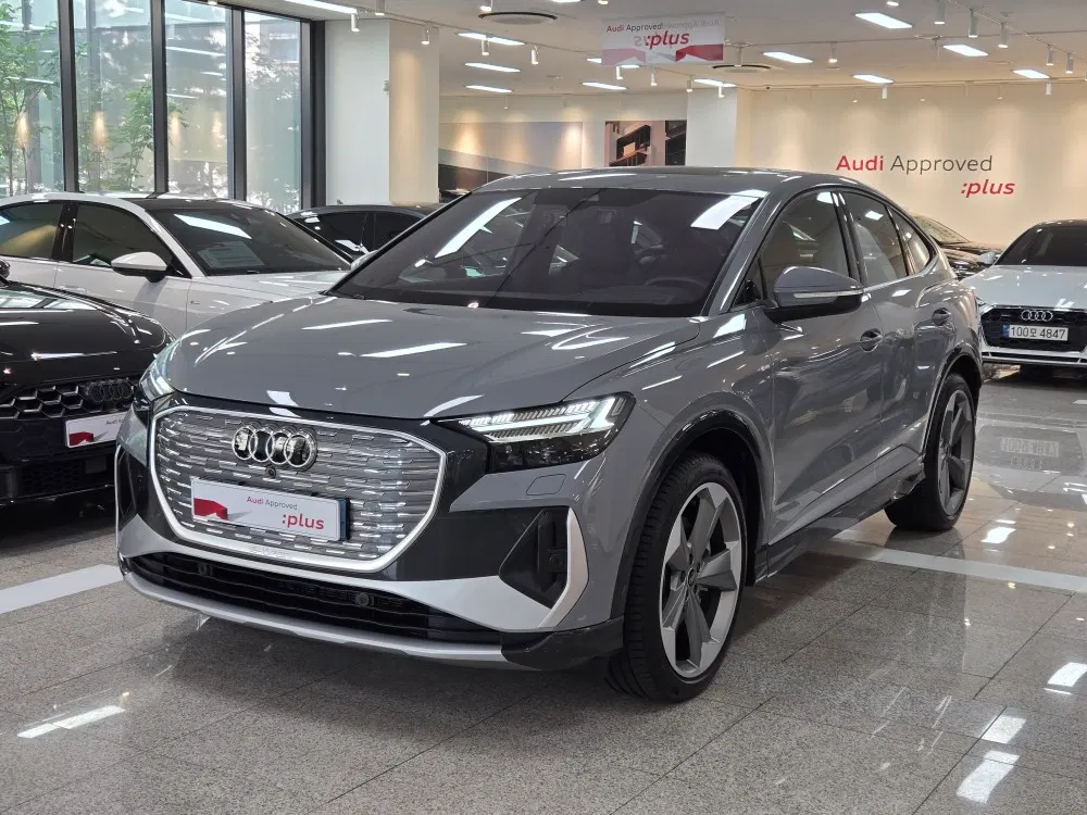 Audi Q4 e-tron (F4) 45 Premium Sportback 2026 — photo 1 sur 26