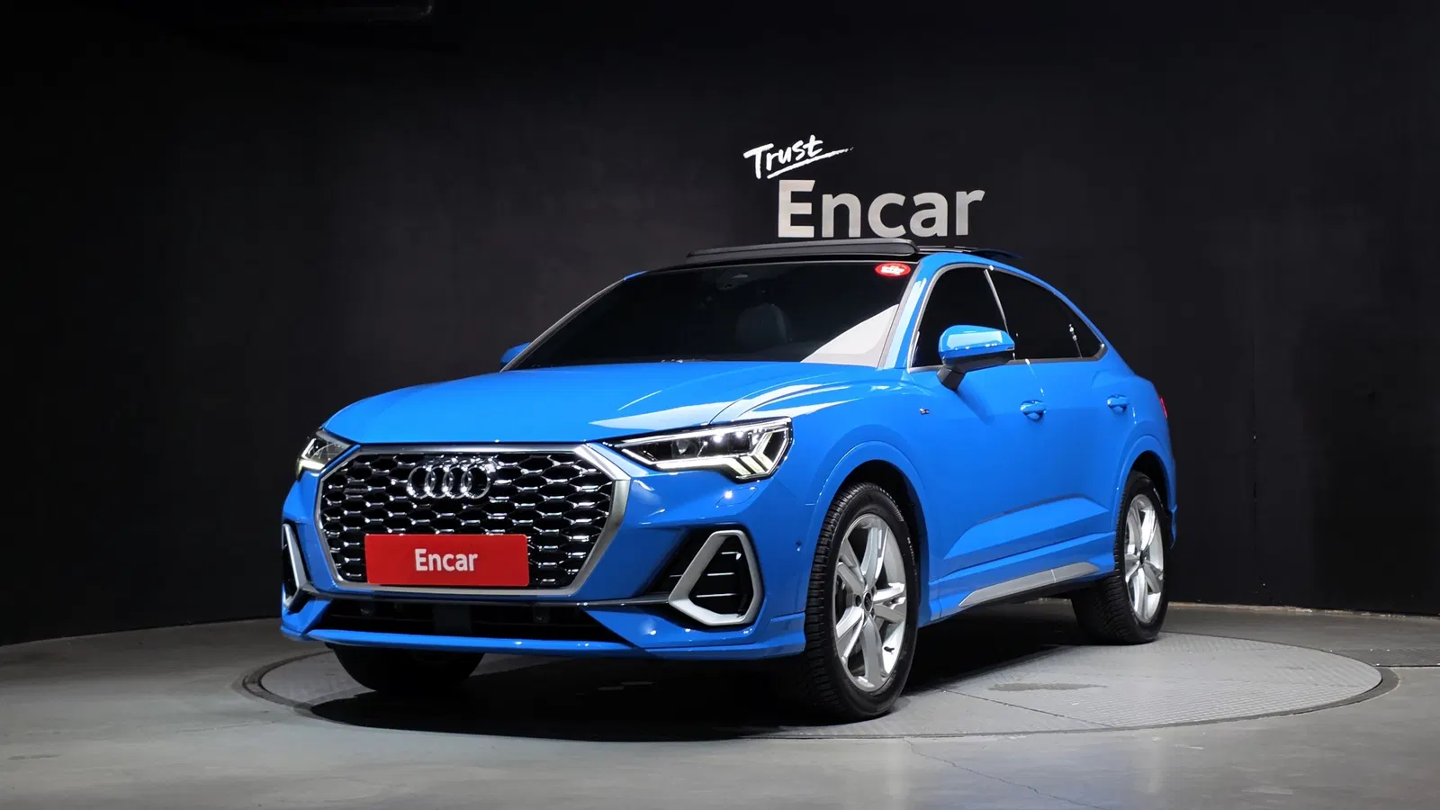Audi Q3 (F3) 35 TDI Quattro Premium Sportback 2022 — photo 1 sur 36