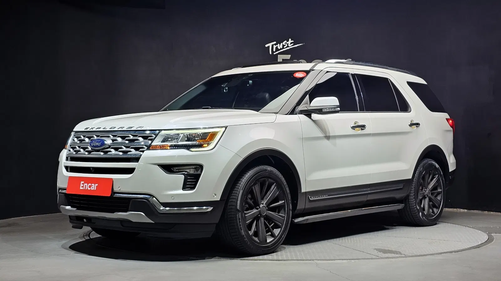Ford Explorer 2.3 Limited 4WD 2019 — photo 1 sur 32