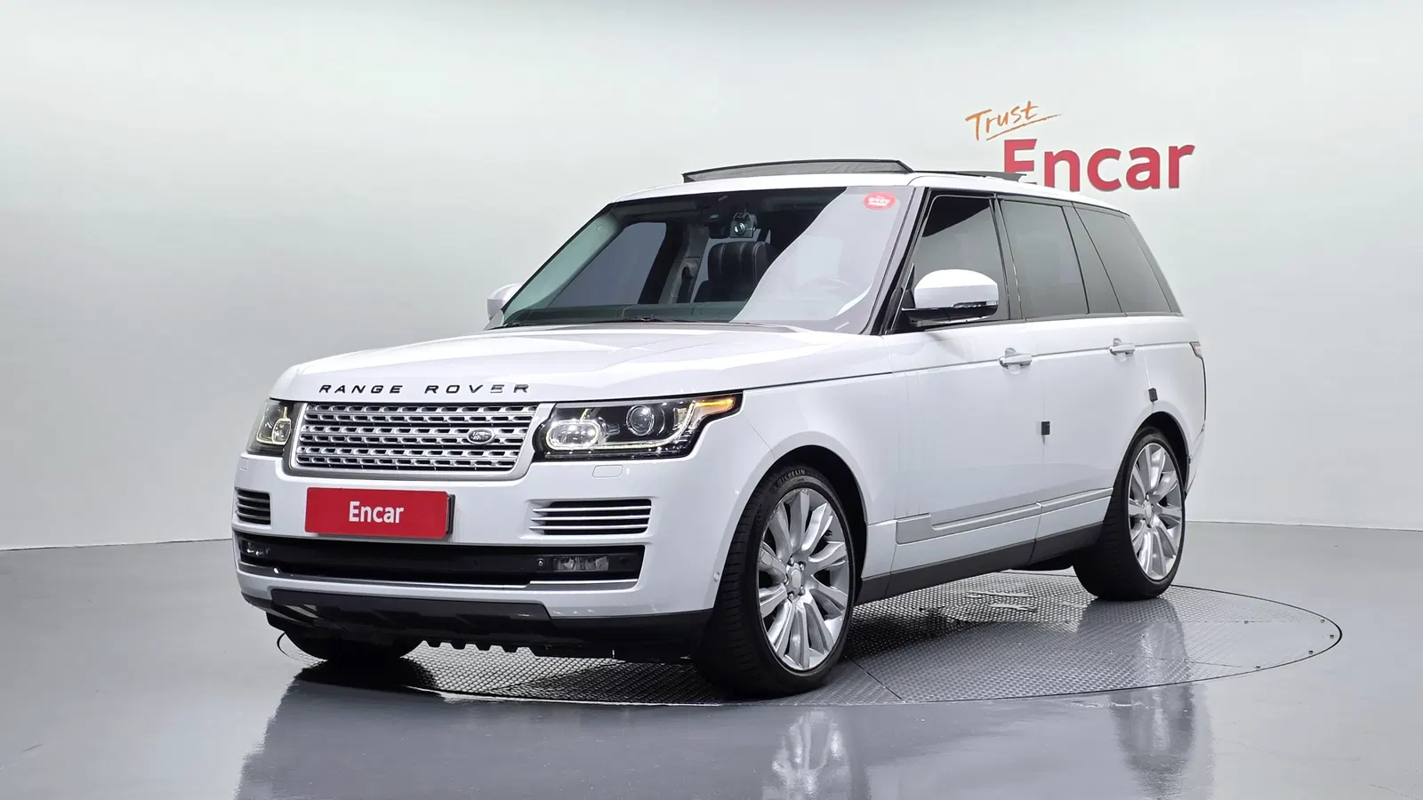 Land Rover Range Rover 4e génération 4.4 SDV8 Vogue SE Diesel 2014 — photo 1 sur 39