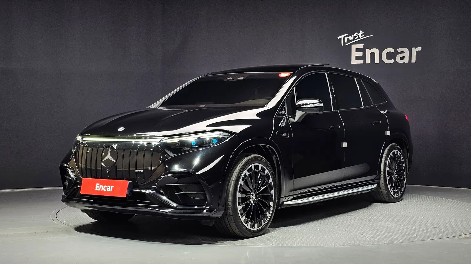 Mercedes-Benz EQS EQS580 4MATIC SUV (X296) 2023 — photo 1 sur 41