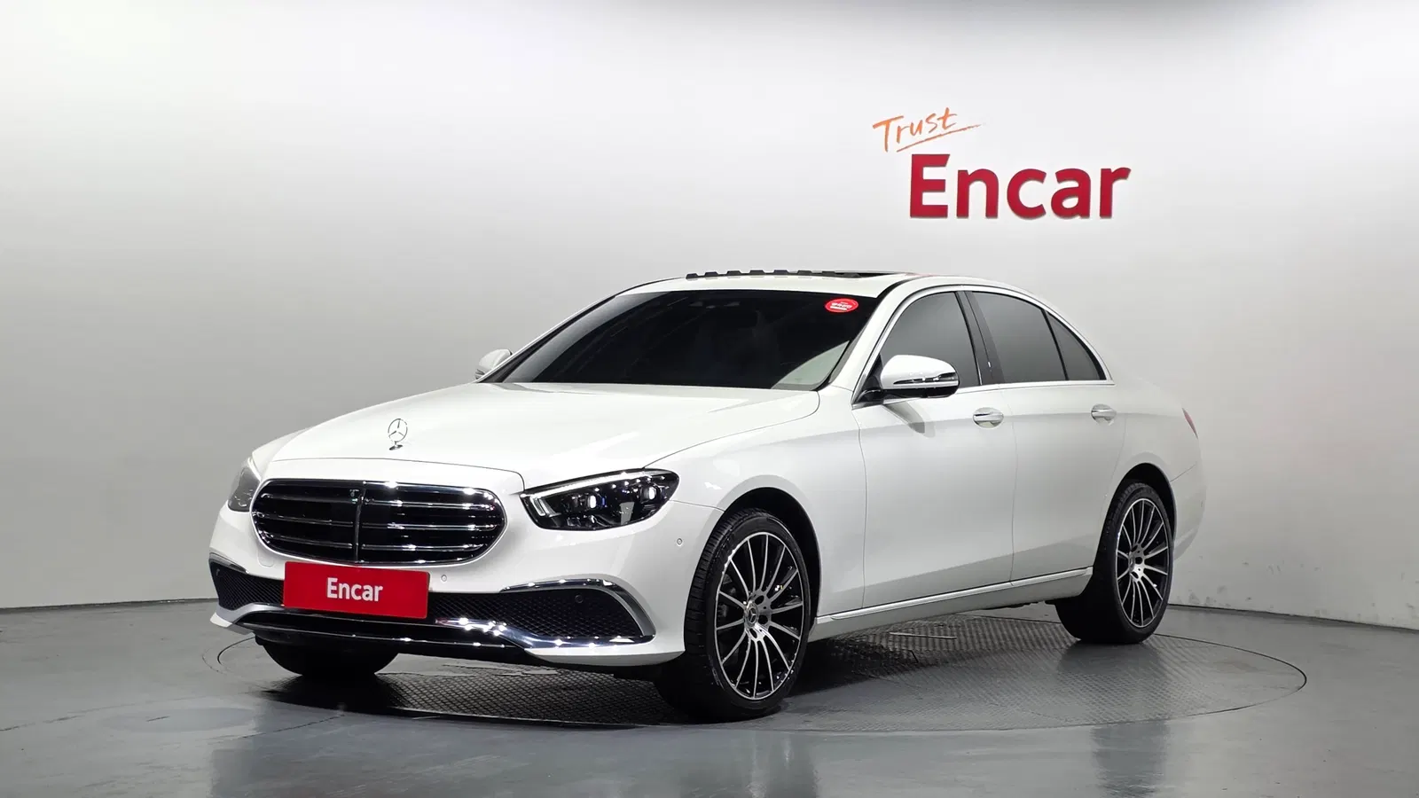 Mercedes-Benz Classe E E220d 4MATIC Exclusive (W213) 2021 — photo 1 sur 20