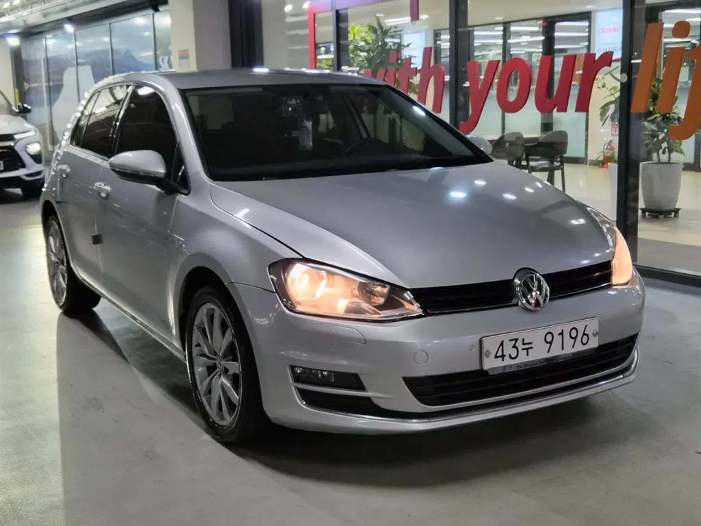 Volkswagen Golf 7e génération 1.6 TDI 2014 — photo 1 sur 26