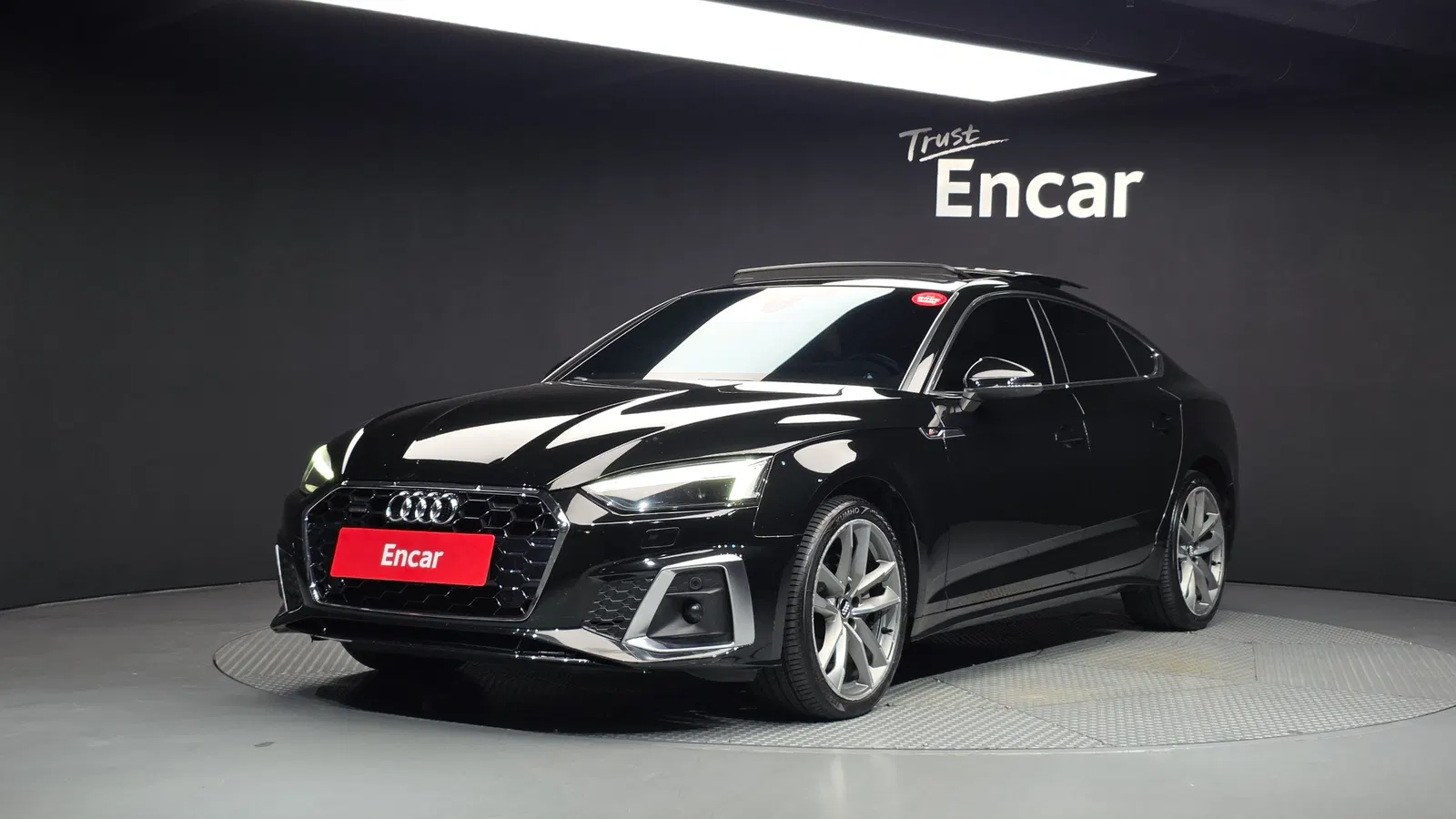 Audi A5 (F5) 40 TDI Quattro Premium Sportback 2021 — photo 1 sur 43