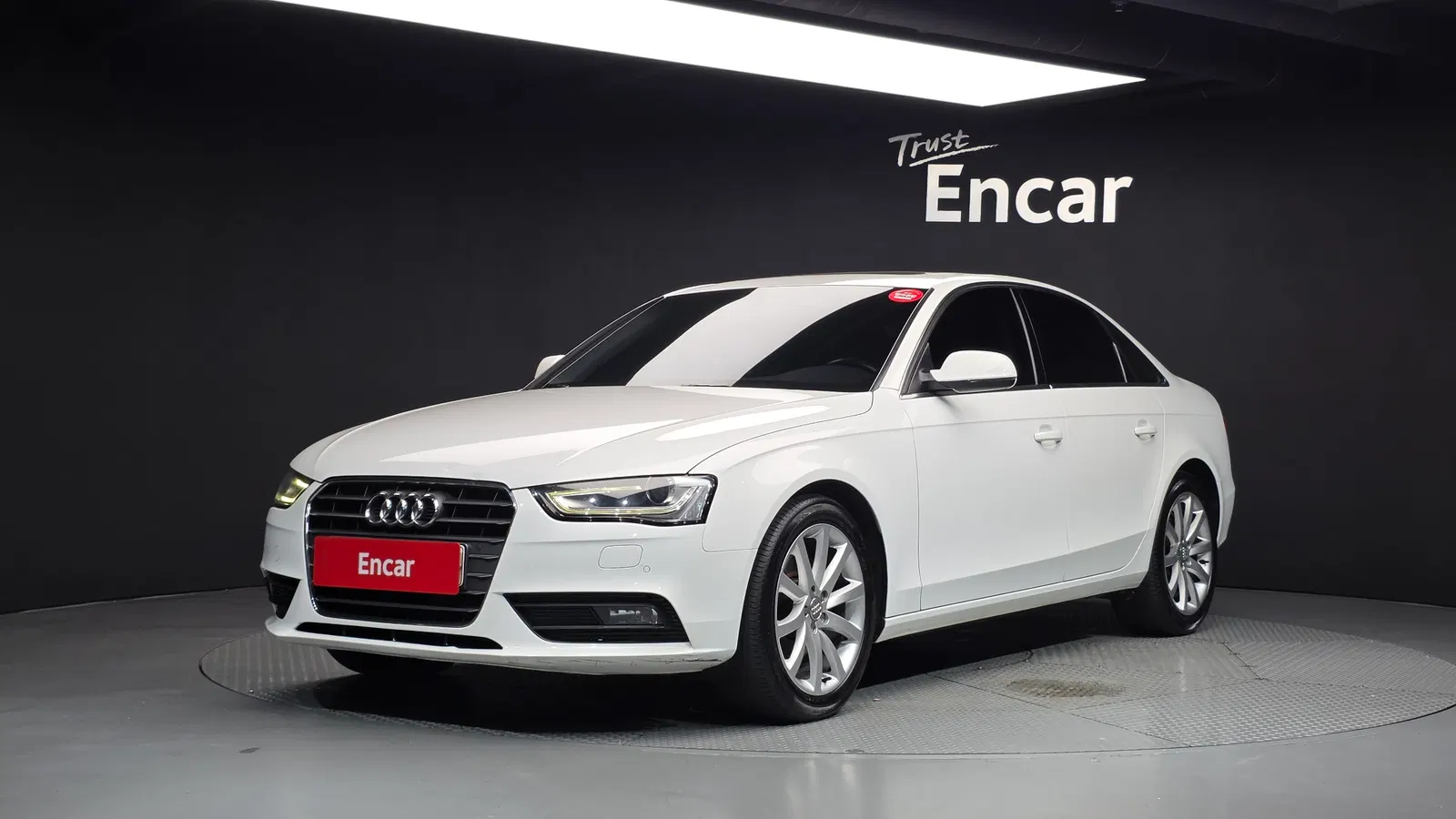 Audi A4 30 TDI Dynamic 2015 — photo 1 sur 20