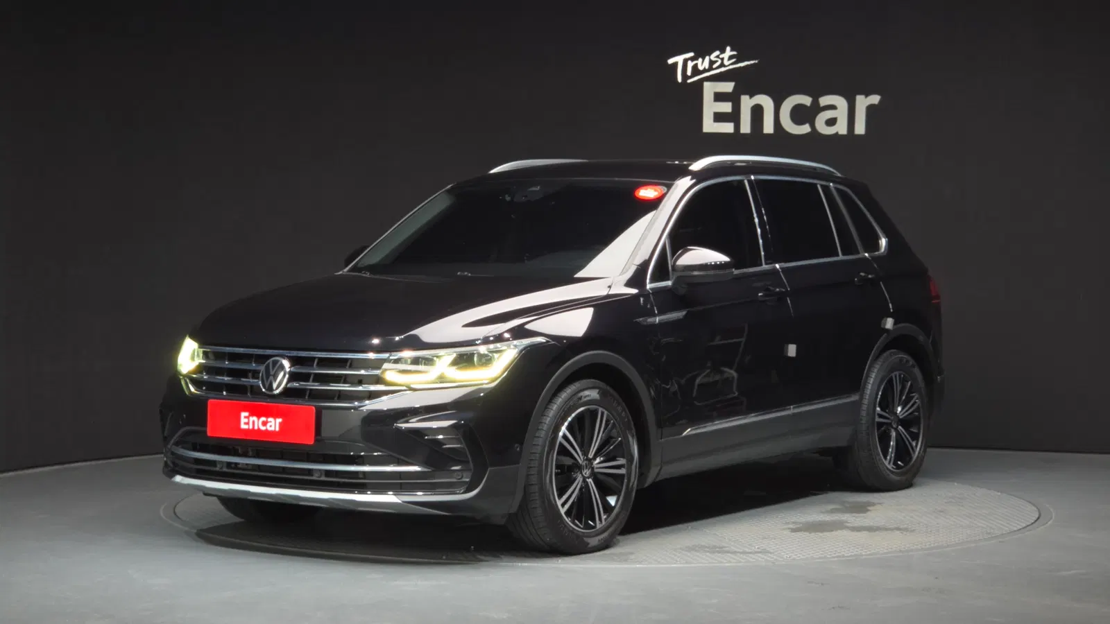Volkswagen Tiguan 2e génération 2.0 TDI Premium 2022 — photo 1 sur 20