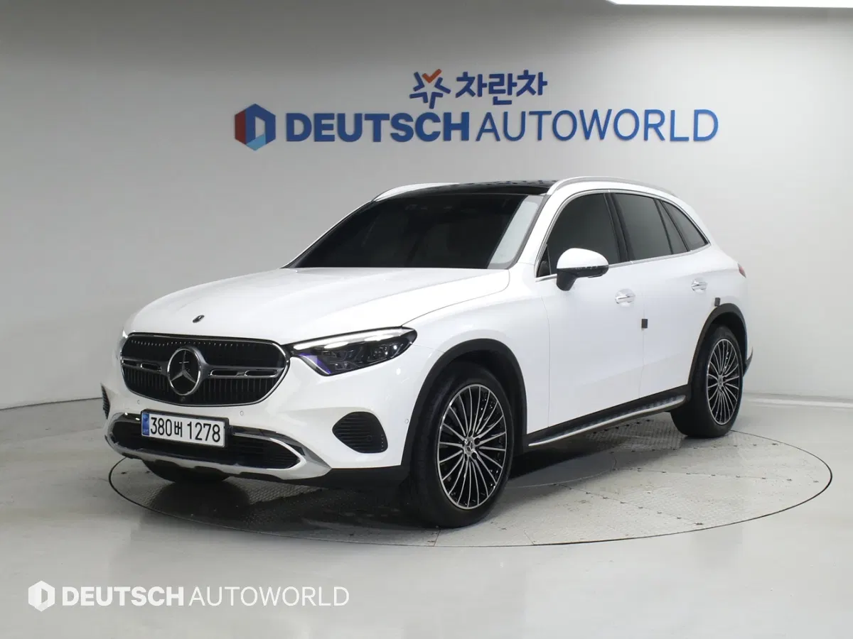 Mercedes-Benz GLC GLC300 4MATIC Avantgarde (X254) 2025 — photo 1 sur 26