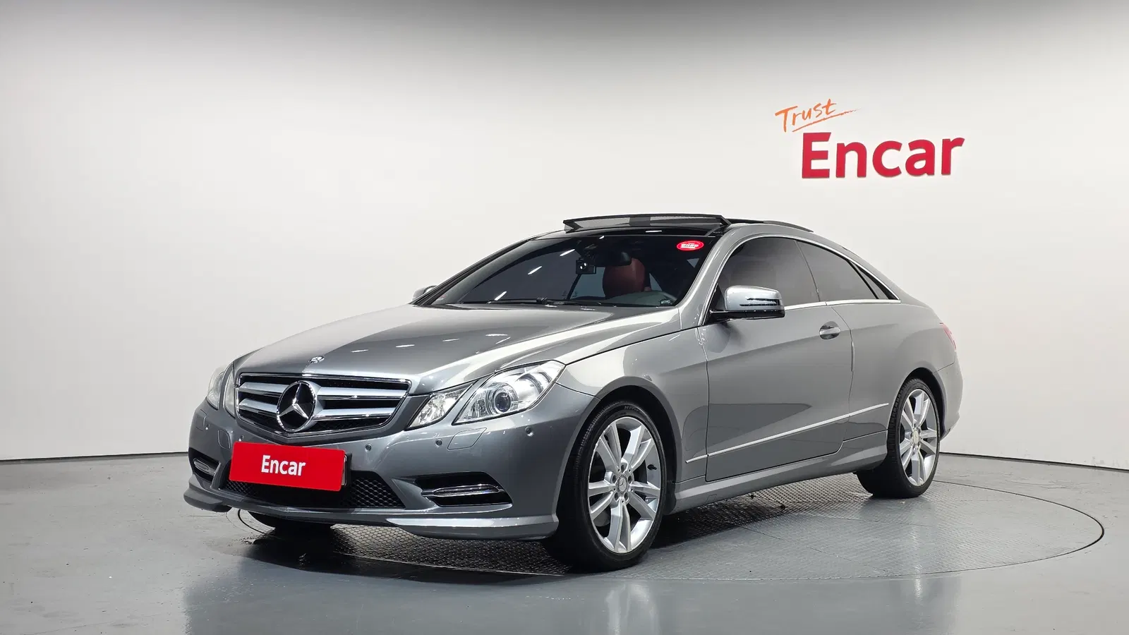 Mercedes-Benz Classe E E350 Coupé (W212) 2013 — photo 1 sur 20