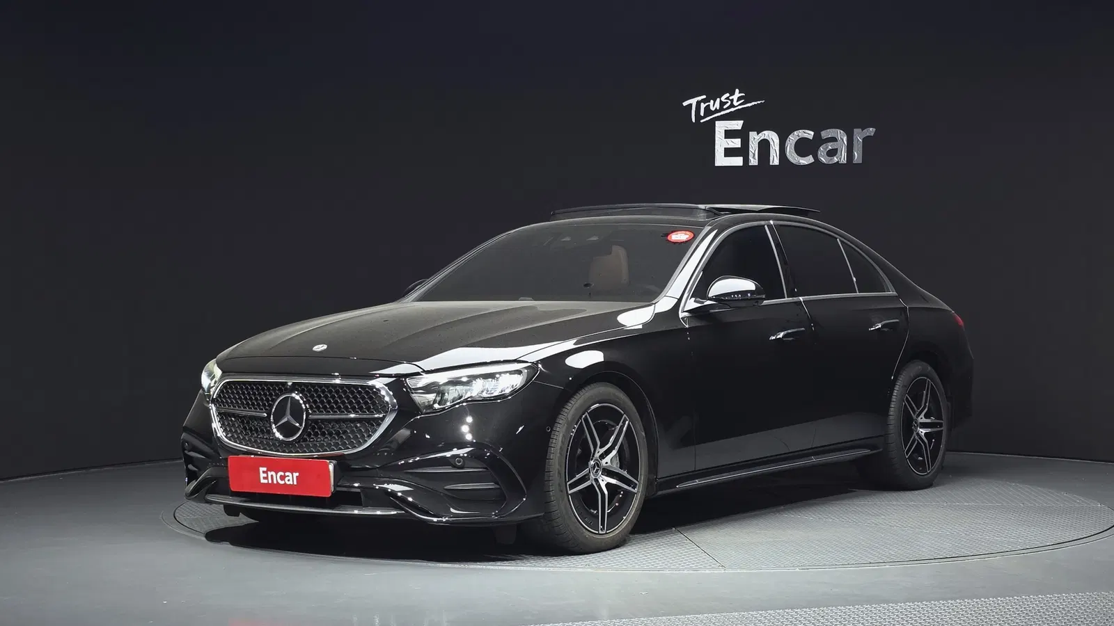 Mercedes-Benz Classe E AMG Line · E200 (W214) 2026 — photo 1 sur 35