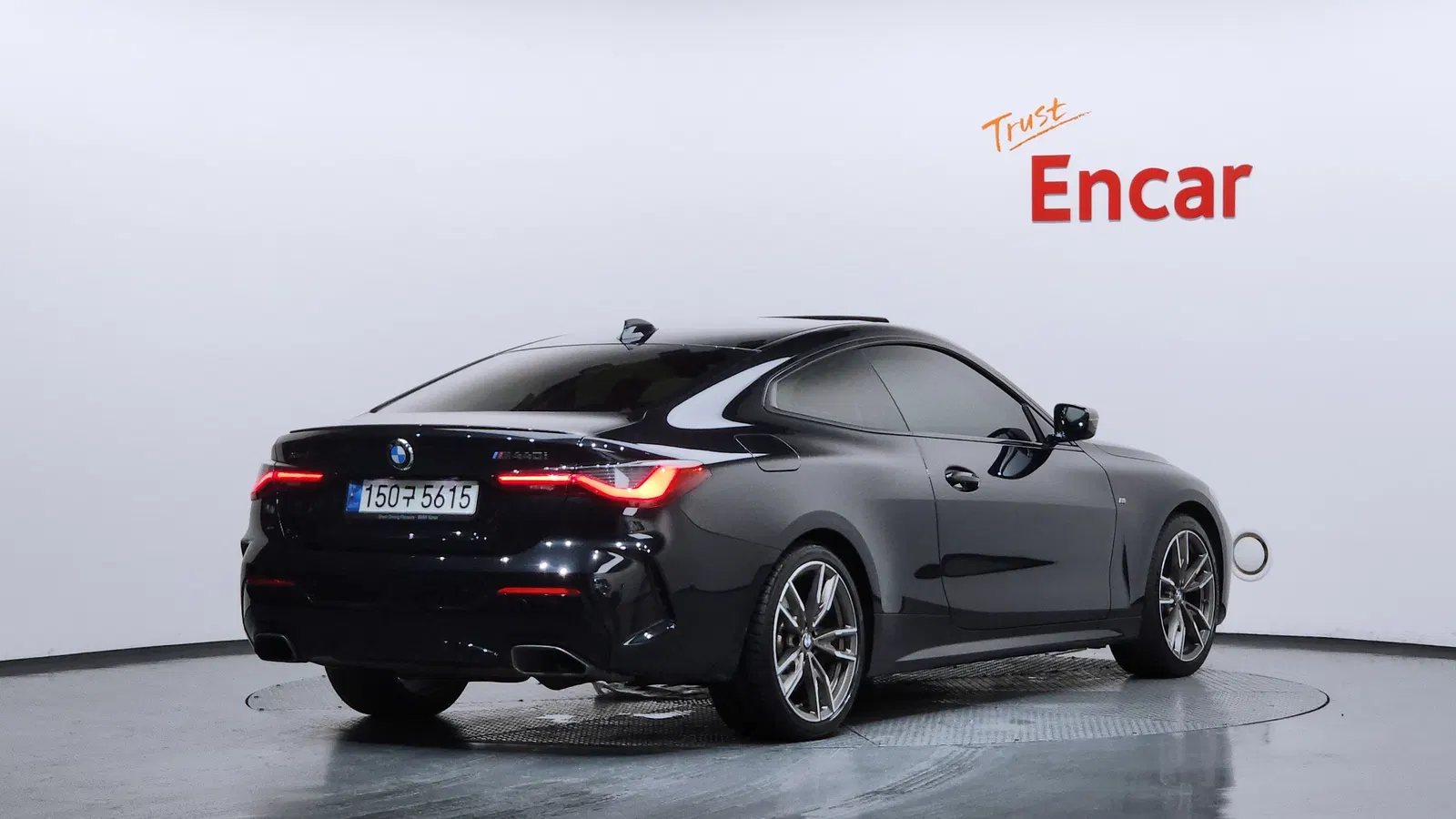 BMW Série 4 (G22) M440i xDrive Coupé 2022 — photo 1 sur 32