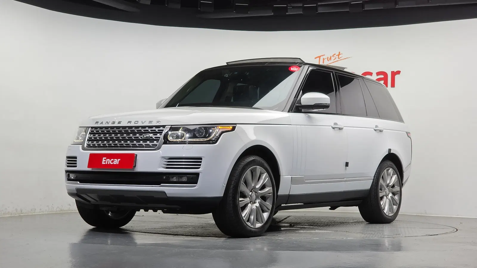Land Rover Range Rover 4e génération 4.4 SDV8 Vogue SE Diesel 2015 — photo 1 sur 20