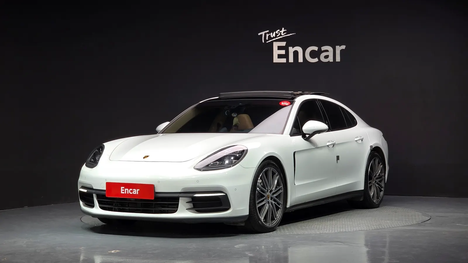 Porsche Panamera (971) 3.0 AWD 2020 — photo 1 sur 34