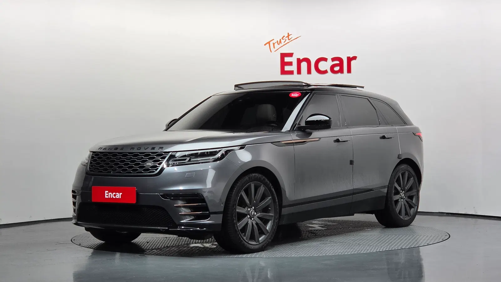 Land Rover Range Rover Velar 2.0 D240 R-Dynamic SE 2018 — photo 1 sur 37