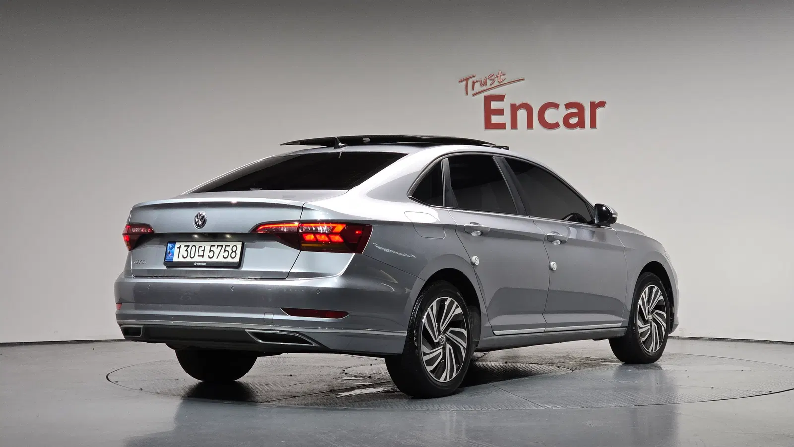 Volkswagen Jetta 7e génération 1.4 TSI Prestige 2021 — photo 1 sur 32