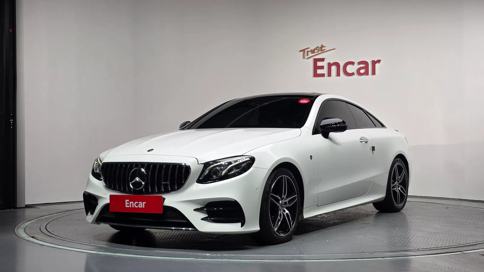 Mercedes-Benz Classe E E220d Coupé (W213) 2019 — photo 1 sur 20