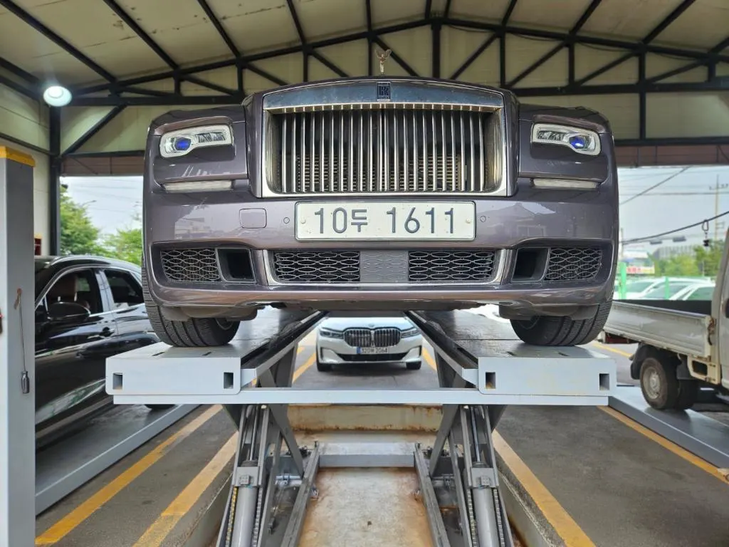 Rolls-Royce Ghost 6.6 V12 2018 — photo 1 sur 8