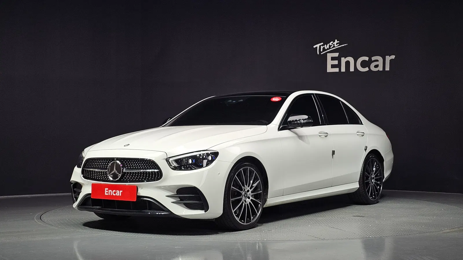 Mercedes-Benz Classe E AMG Line · E350 4MATIC (W213) 2023 — photo 1 sur 34