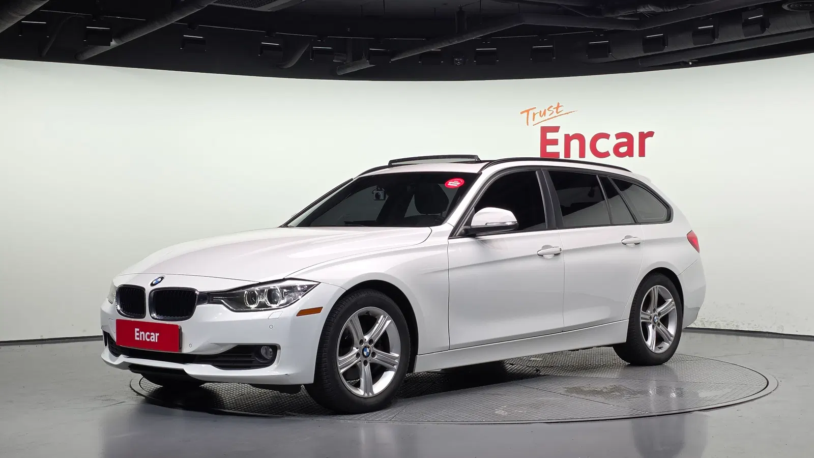 BMW Série 3 (F30) 320d xDrive Touring 2013 — photo 1 sur 20