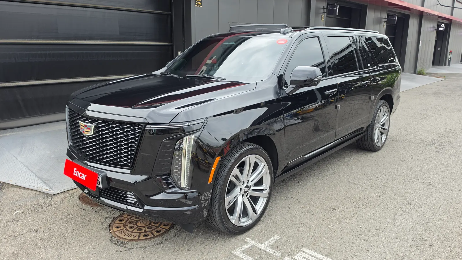 Cadillac Escalade 5e génération 6.2 ESV 2025 — photo 1 sur 41