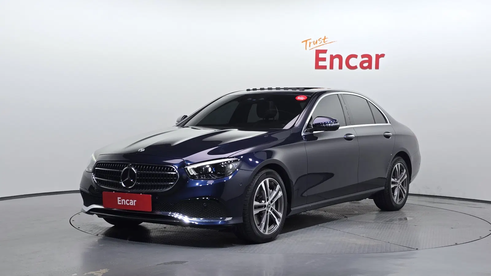 Mercedes-Benz Classe E E350 4MATIC Avantgarde (W213) 2022 — photo 1 sur 34
