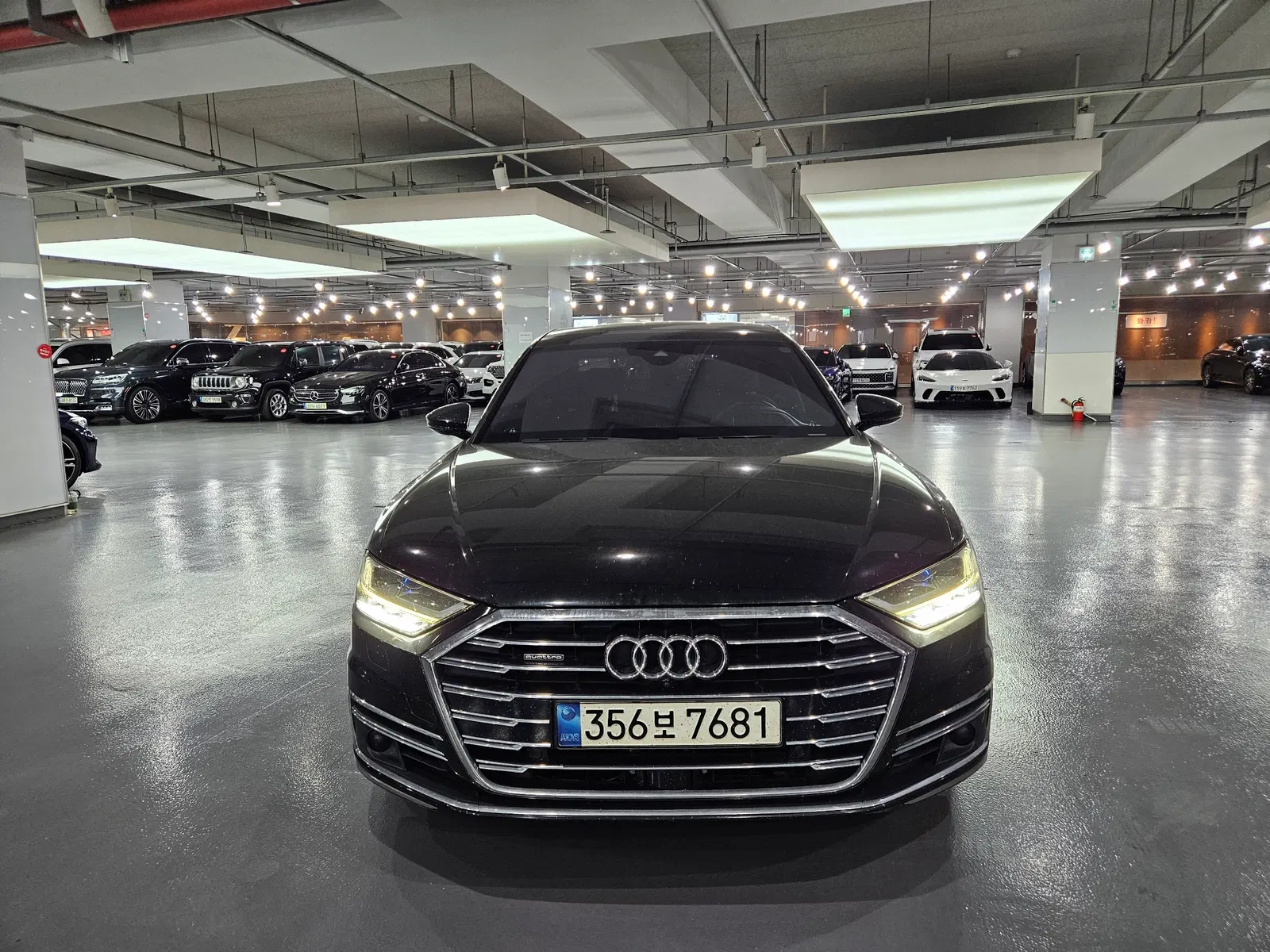 Audi A8 (D5) 60 TFSI Quattro LWB 2021 — photo 1 sur 14