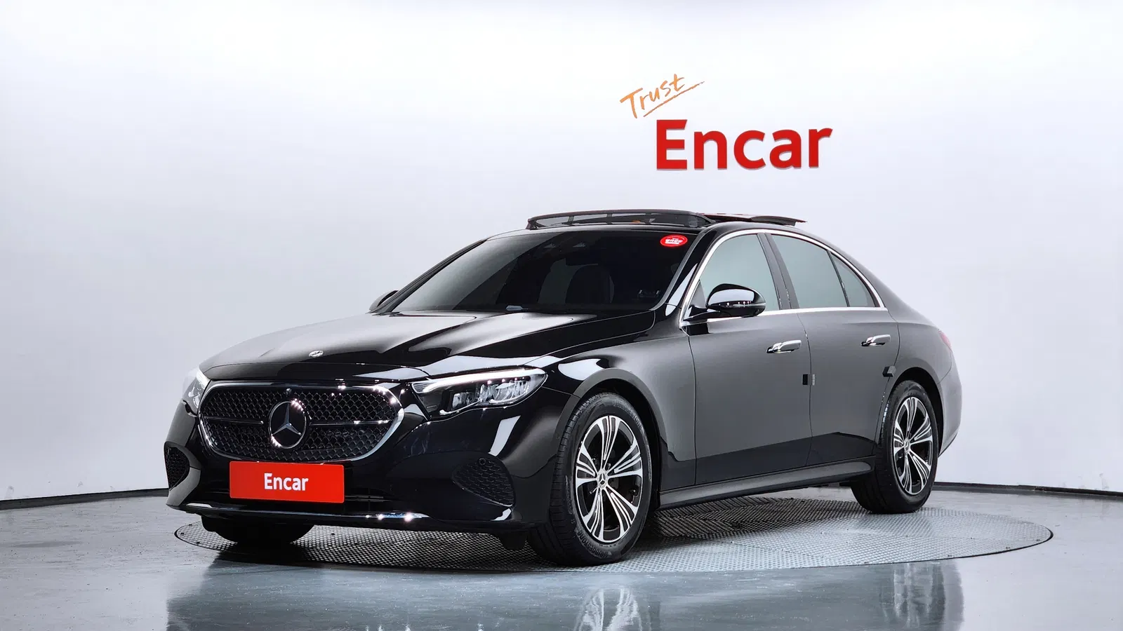 Mercedes-Benz Classe E E200 Avantgarde (W214) 2025 — photo 1 sur 40