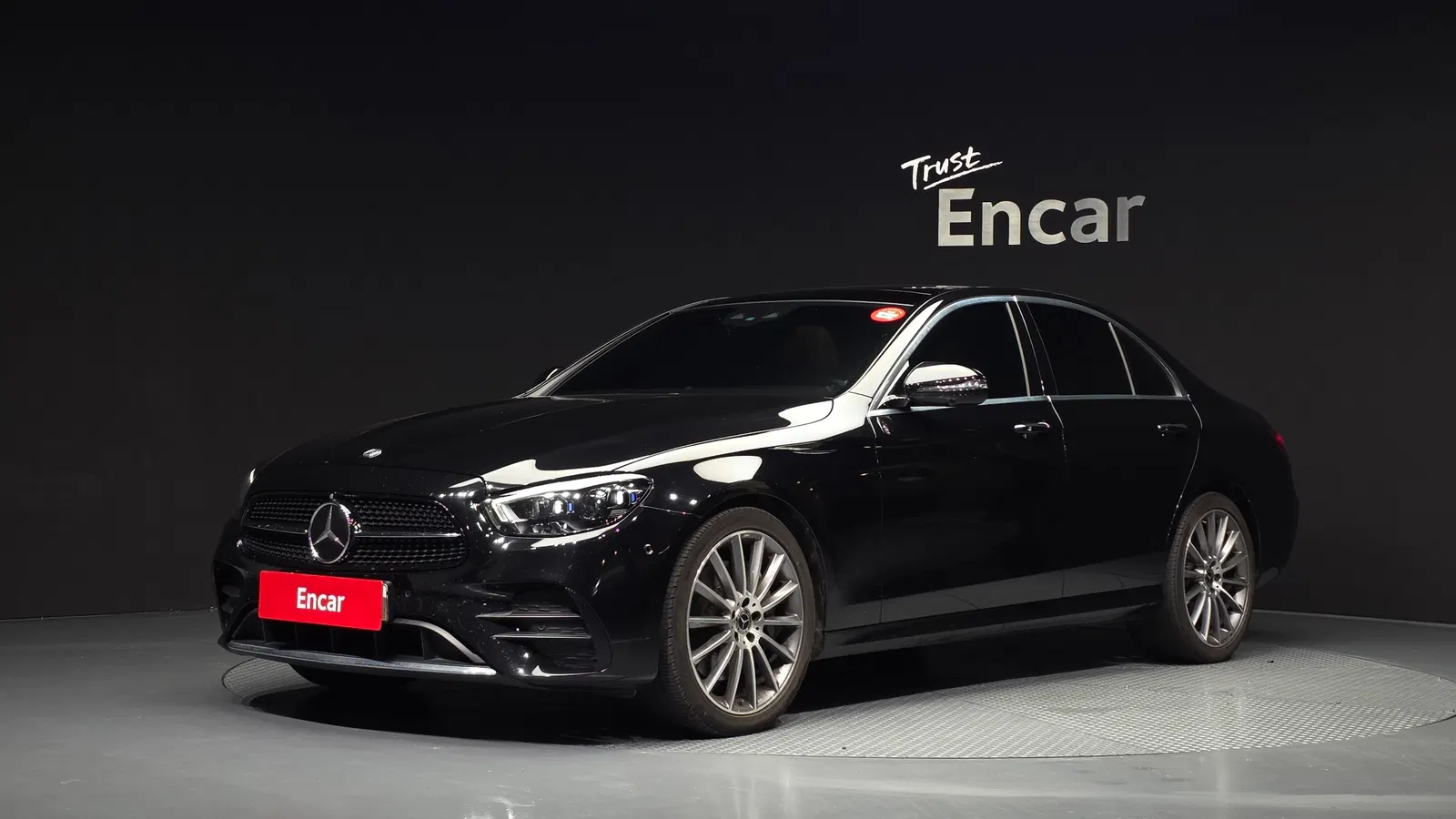 Mercedes-Benz Classe E AMG Line · E350 4MATIC (W213) 2021 — photo 1 sur 20
