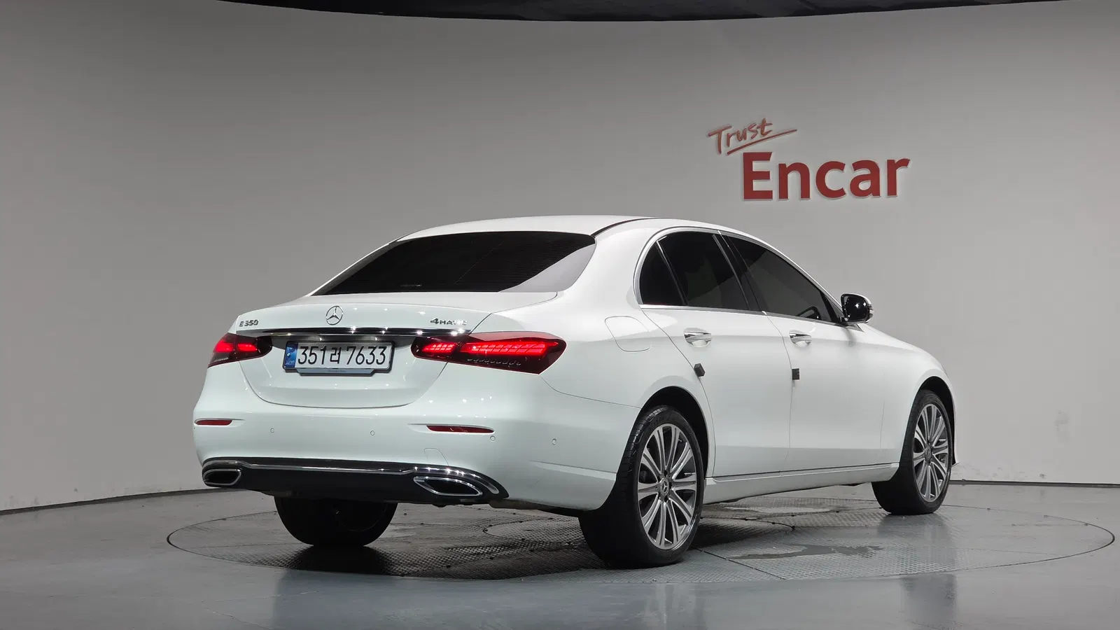 Mercedes-Benz Classe E E350 4MATIC Exclusive (W213) 2023 — photo 1 sur 33