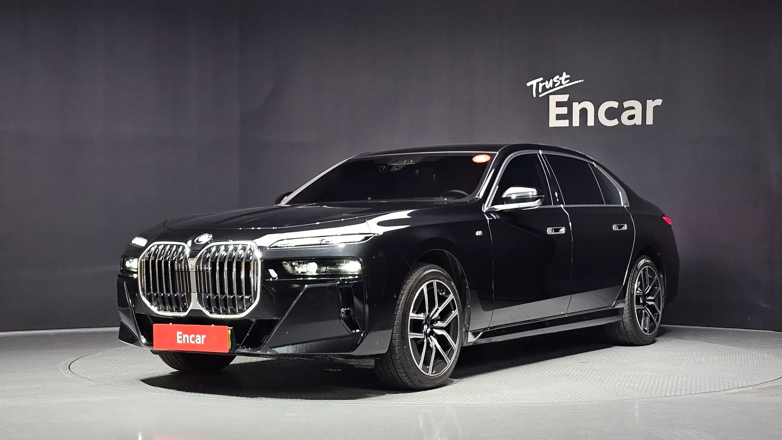 BMW Série 7 (G70) 740d xDrive M Sport 2024 — photo 1 sur 20