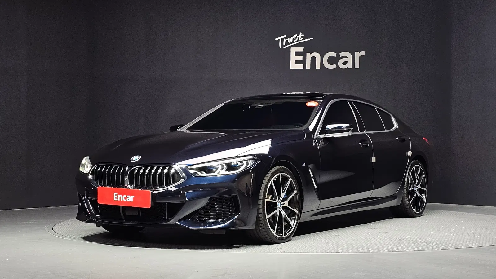 BMW Série 8 (G15) 840i xDrive M Sport GranCoupé 2021 — photo 1 sur 31