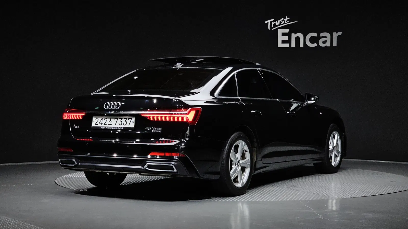 Audi A6 (C8) 45 TFSI Quattro 2020 — photo 1 sur 34