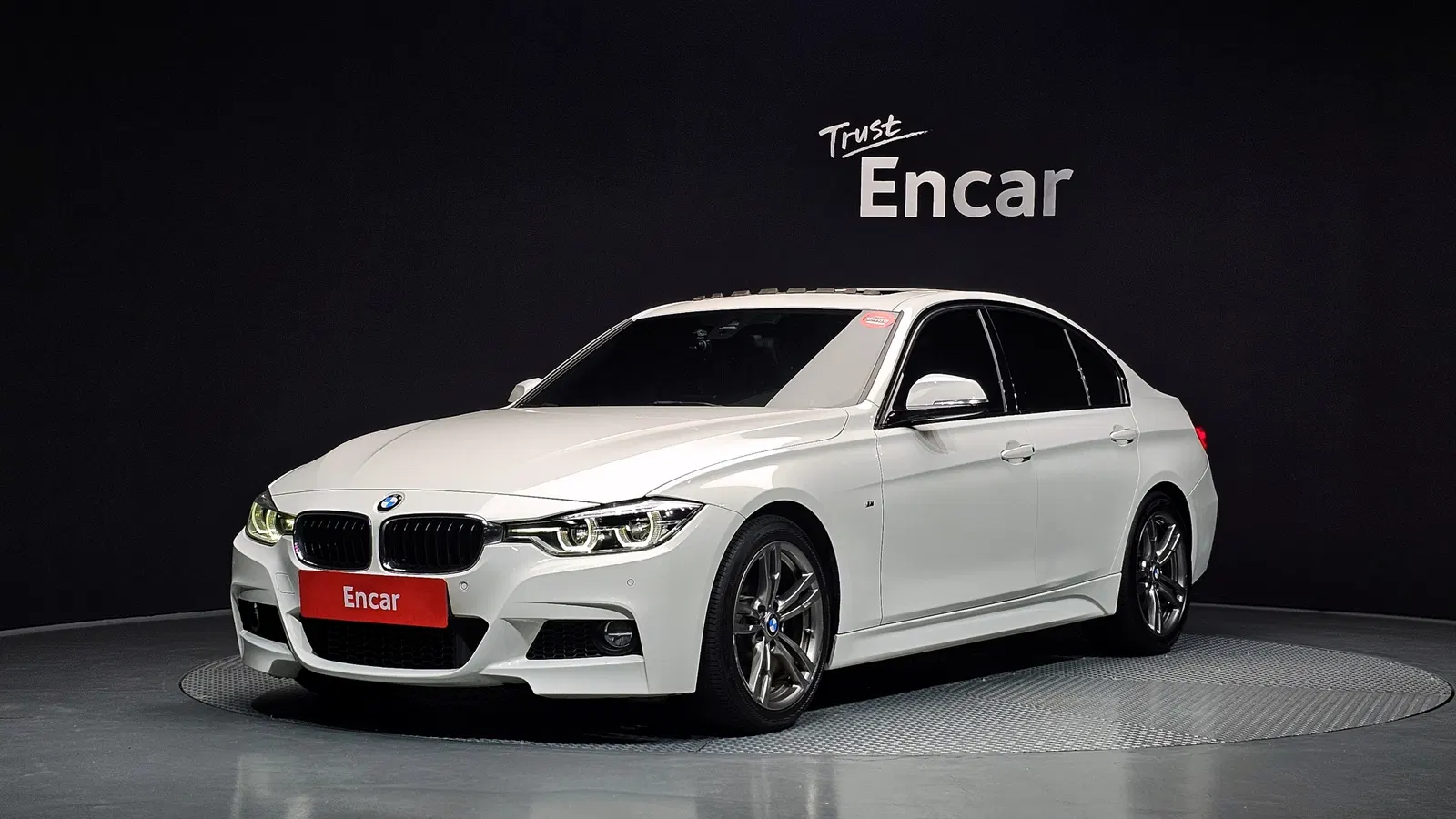 BMW Série 3 (F30) 320i M Sport 2016 — photo 1 sur 20