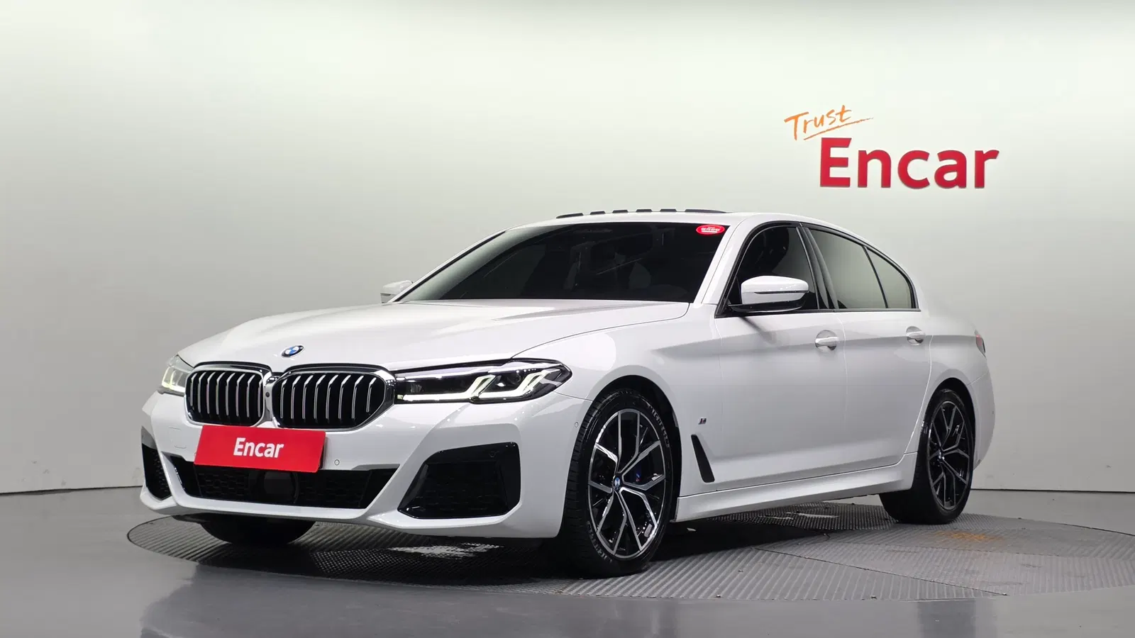 BMW Série 5 (G30) 530i xDrive M Sport 2023 — photo 1 sur 20