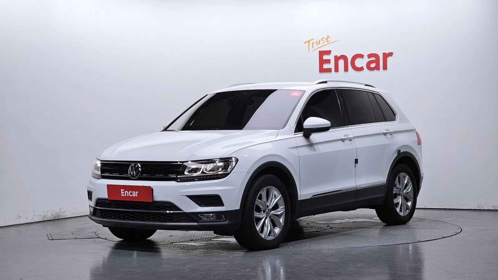 Volkswagen Tiguan 2e génération 2.0 TDI Premium 2020 — photo 1 sur 20