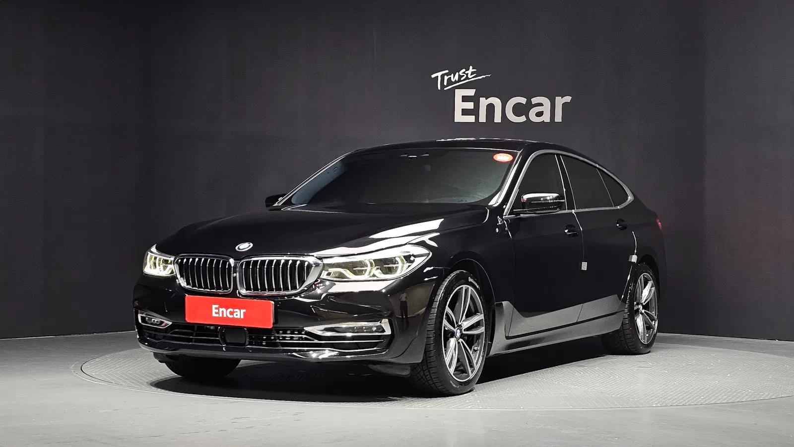 BMW Série 6 GT (G32) 620d Luxury 2020 — photo 1 sur 31