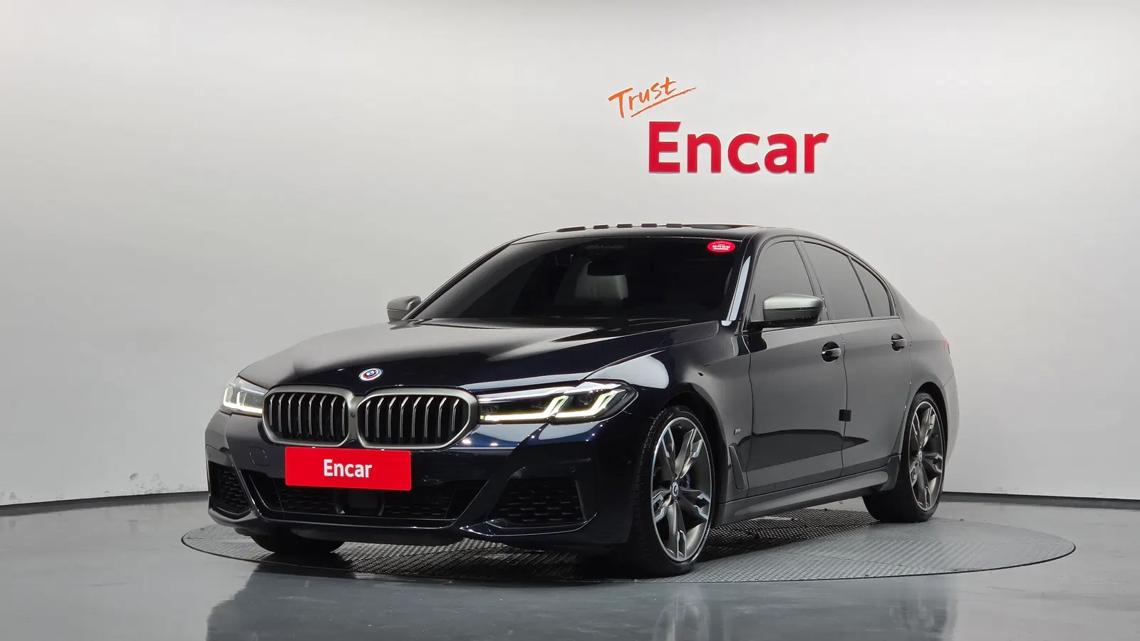 BMW Série 5 (G30) M550i xDrive 2022 — photo 1 sur 20
