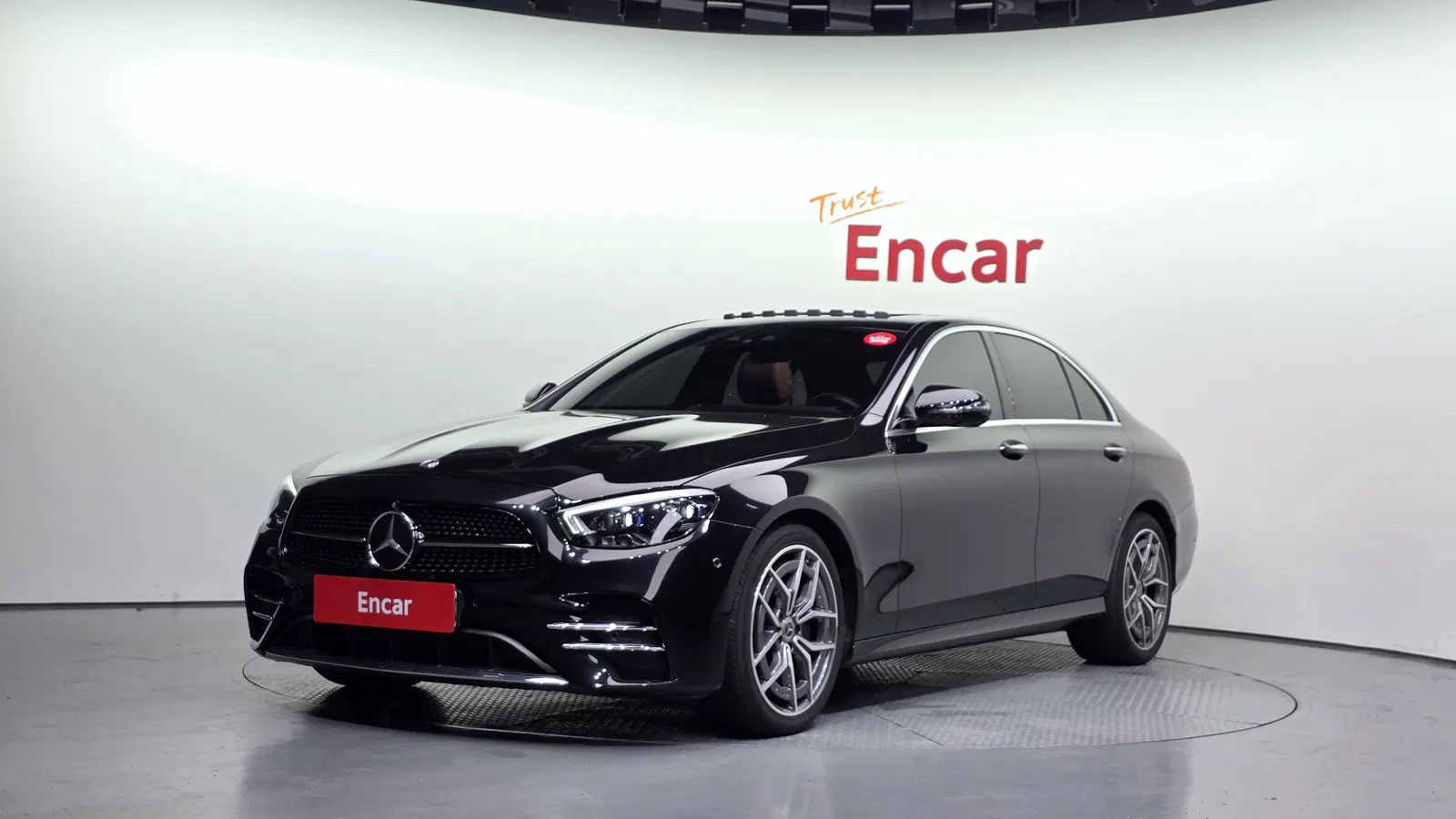 Mercedes-Benz Classe E AMG Line · E220d 4MATIC (W213) 2021 — photo 1 sur 20