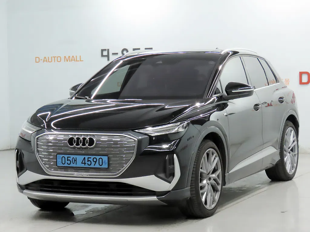 Audi Q4 e-tron (F4) 45 Premium 2025 — photo 1 sur 26