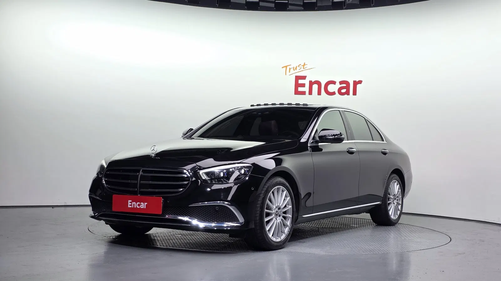 Mercedes-Benz Classe E E250 Exclusive (W213) 2021 — photo 1 sur 20