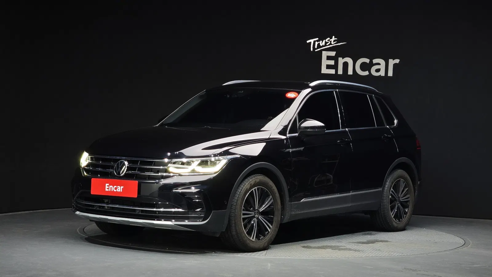 Volkswagen Tiguan 2e génération 2.0 TDI Premium 2022 — photo 1 sur 31