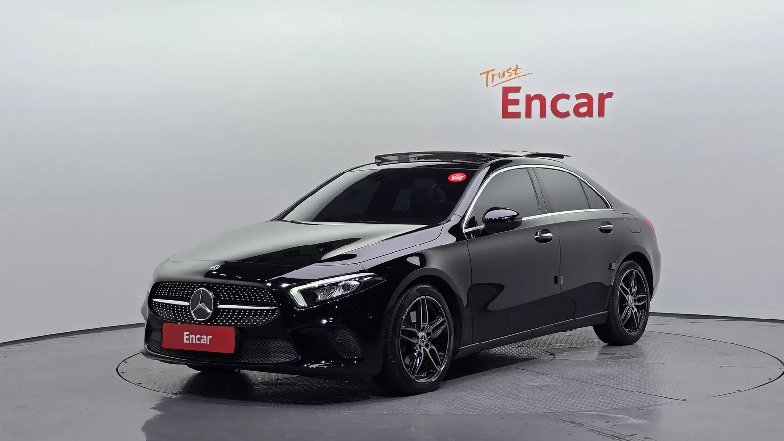 Mercedes-Benz Classe A A220 Berline (W177) 2020 — photo 1 sur 33