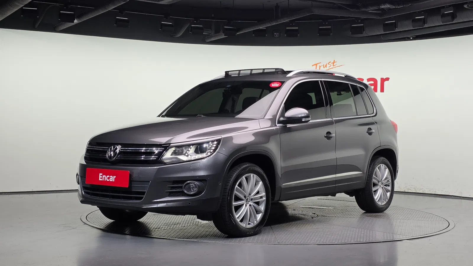 Volkswagen Tiguan 2.0 TDI Premium 2016 — photo 1 sur 26