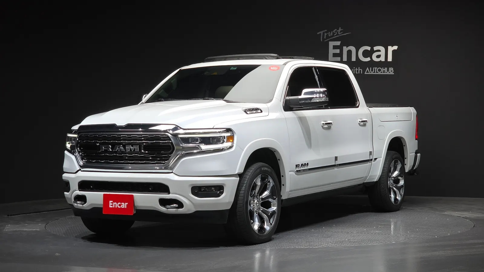 Dodge RAM Pickup 5.7 2019 — photo 1 sur 32