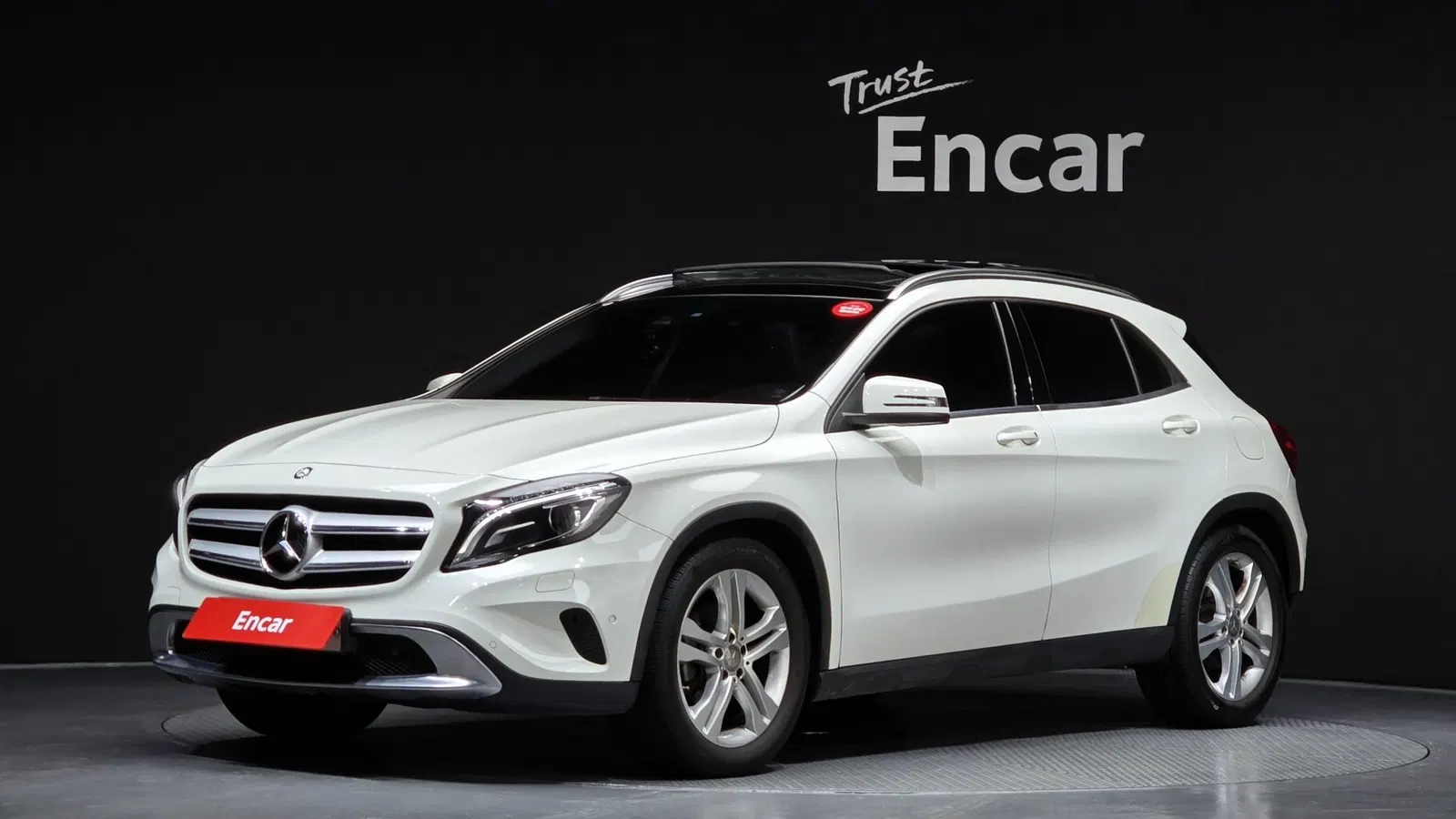 Mercedes-Benz GLA GLA200 d 4MATIC (X156) 2016 — photo 1 sur 26