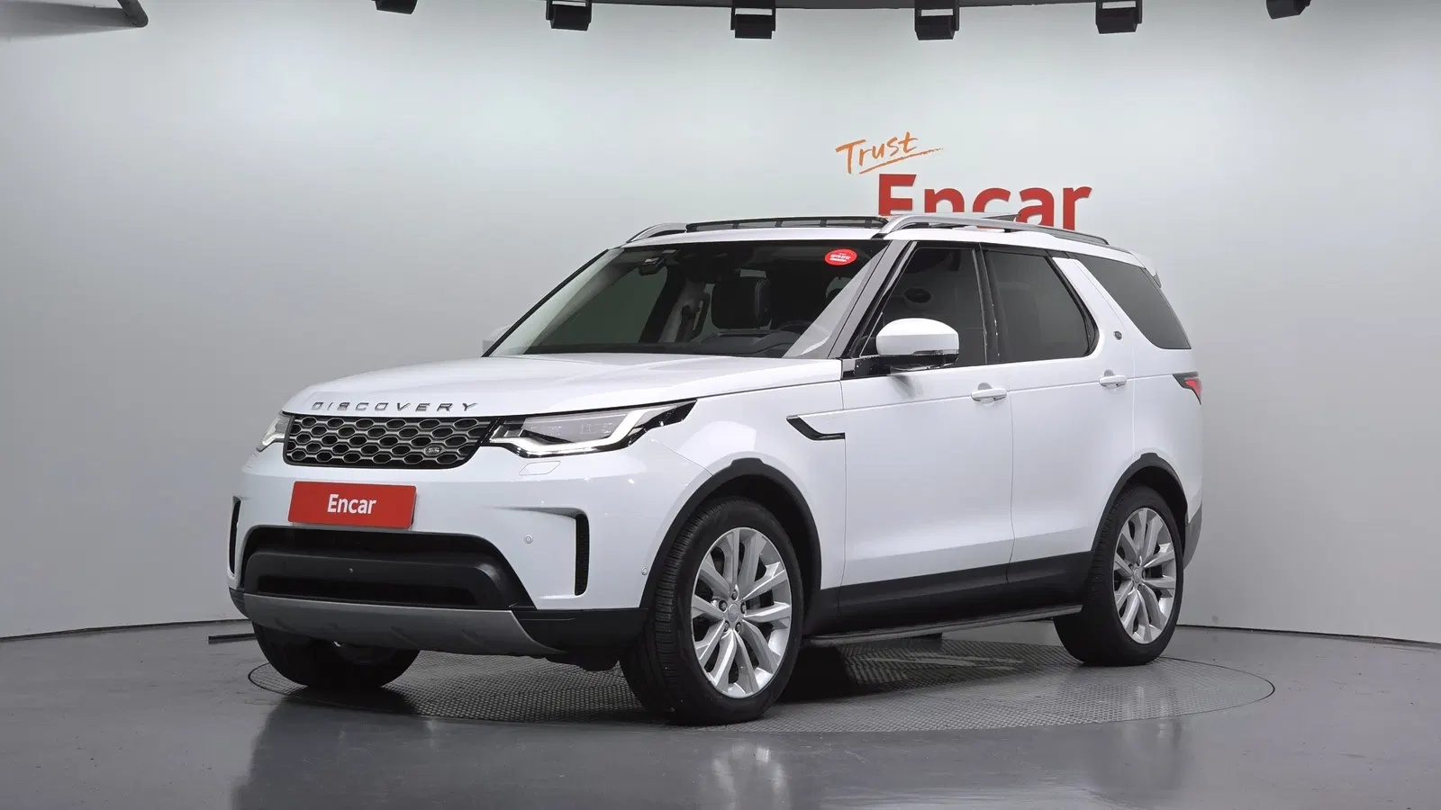 Land Rover Discovery 5 D250 SE 2022 — photo 1 sur 20