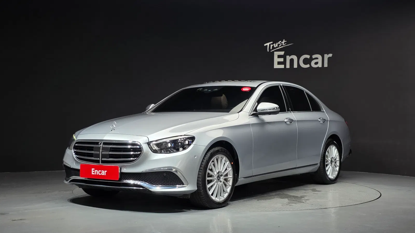 Mercedes-Benz Classe E E220d 4MATIC Exclusive (W213) 2023 — photo 1 sur 37