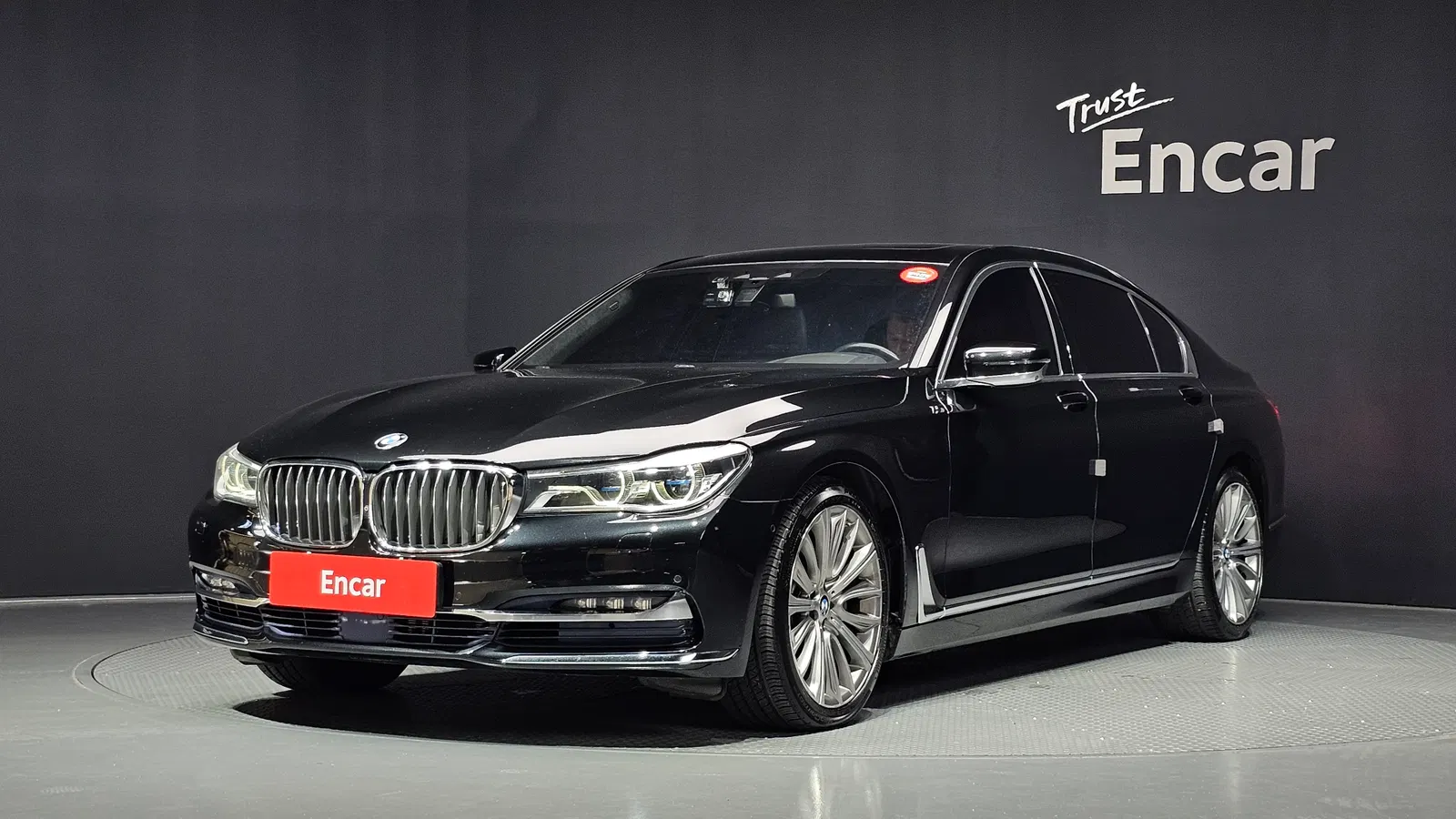 BMW Série 7 (G11) 750Li xDrive Prestige 2016 — photo 1 sur 20