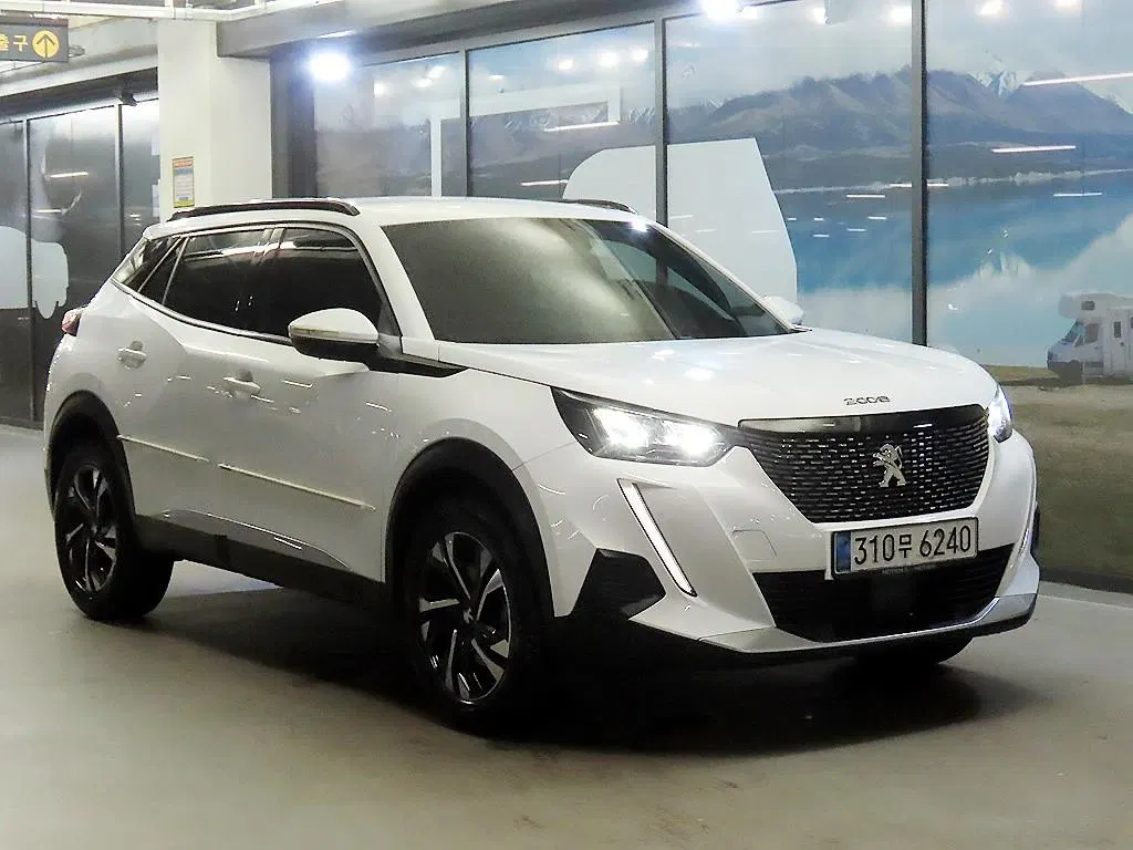 Peugeot 2008 2e génération 1.5 BlueHDi Allure 2021 — photo 1 sur 26