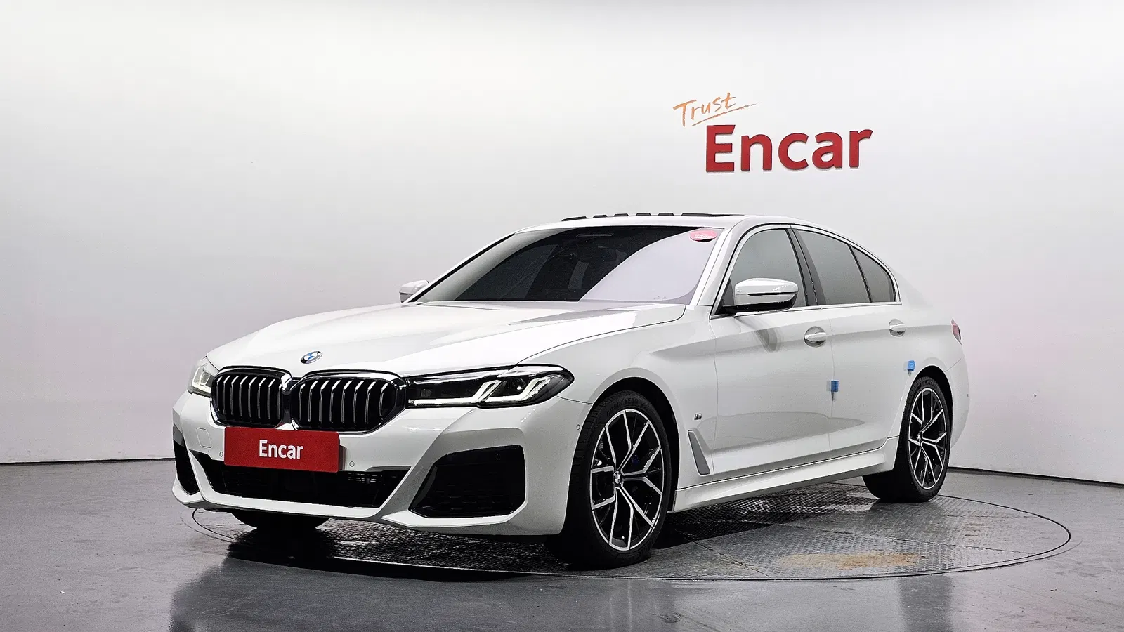 BMW Série 5 (G30) 530i M Sport 2022 — photo 1 sur 35