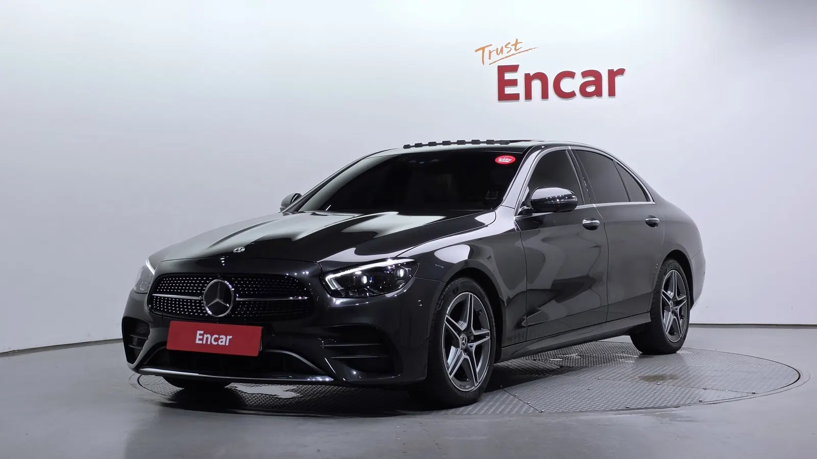Mercedes-Benz Classe E AMG Line · E250 (W213) 2023 — photo 1 sur 32